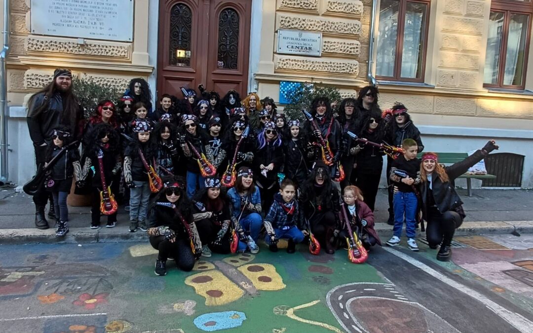 Karnevalska skupina naše škole